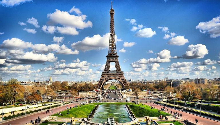 La Torre Eiffel en la ciudad de París