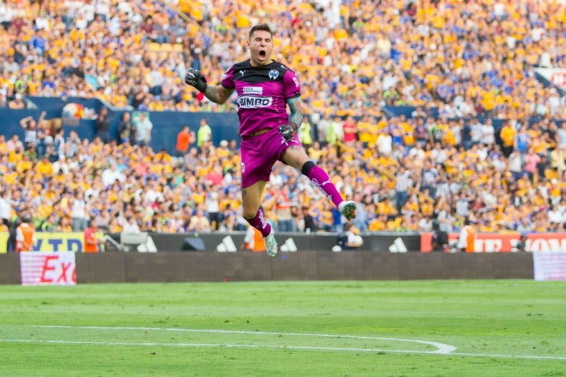 Jonathan Orozco celebra un gol de Monterrey