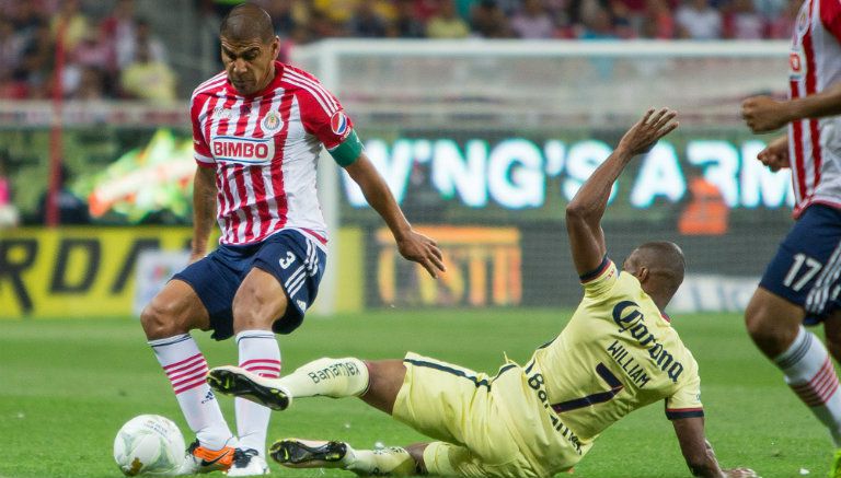 Salcido recorta en el Clásico de Liguilla