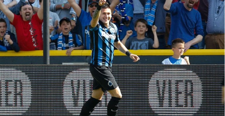 Nicolás Castillo celebra un gol con el Brujas