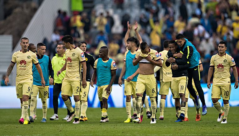 Jugadores de América celebran el pase a Semifinales 