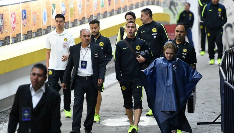 Los jugadores y parte del cuerpo técnico de América llegan al Azteca