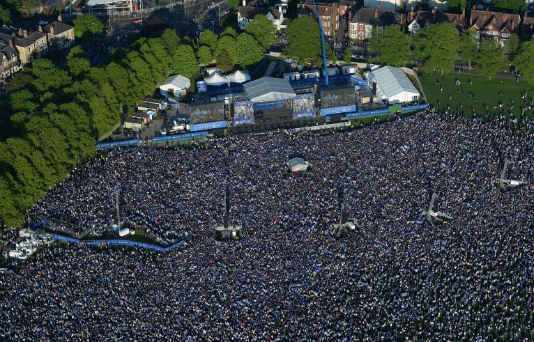 Así fue recibido el Leicester Campeón