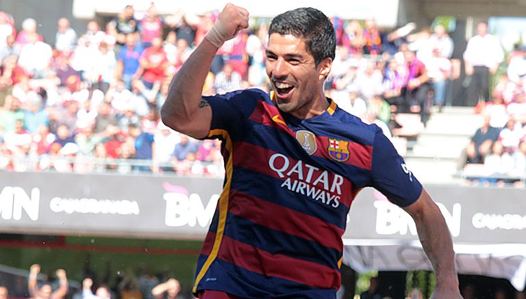 Luis Suárez celebra un gol con Barcelona 