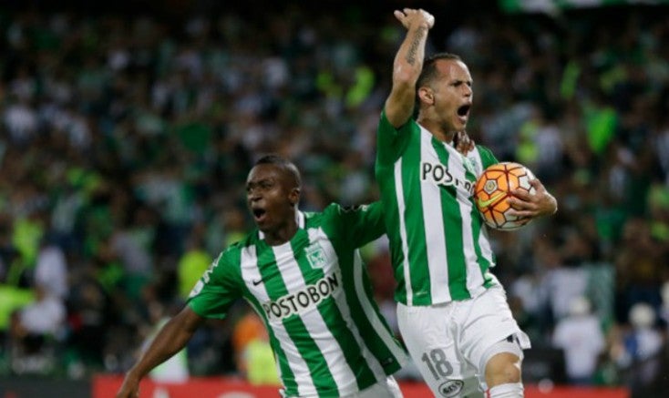 Alejandro Guerra celebra el segundo gol anotado