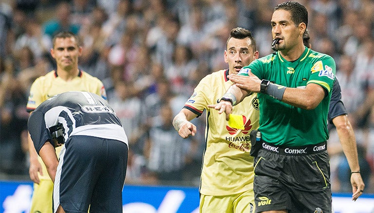 Gracía Orozco durante el partido entre América y Monterrey