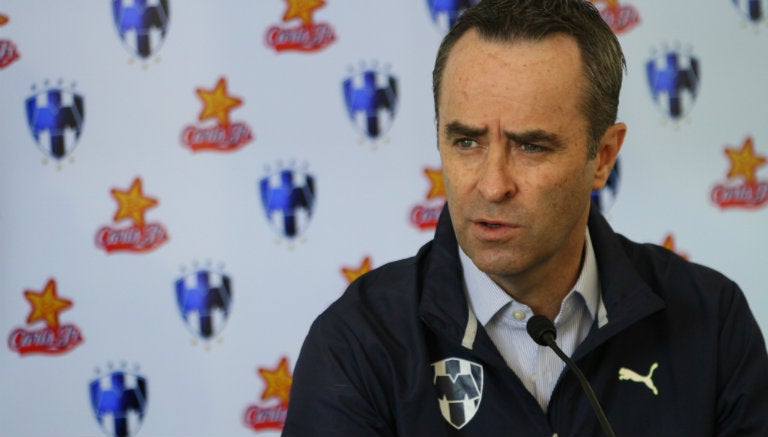 Salvador en conferencia de prensa de Rayados