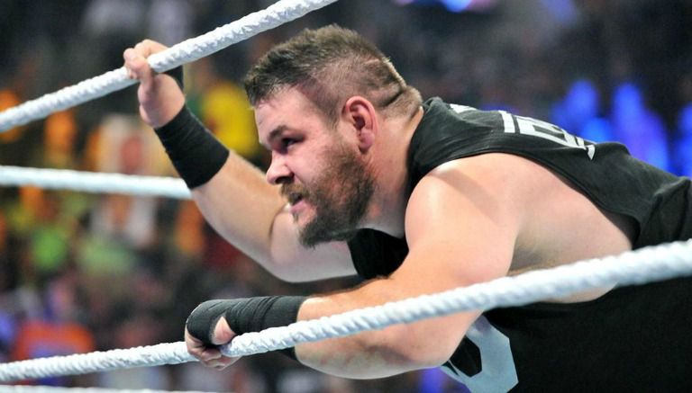 Kevin Owens después de una lucha