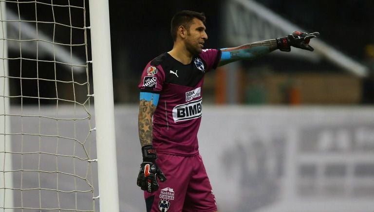 Jonathan Orozco en un partido de Monterrey