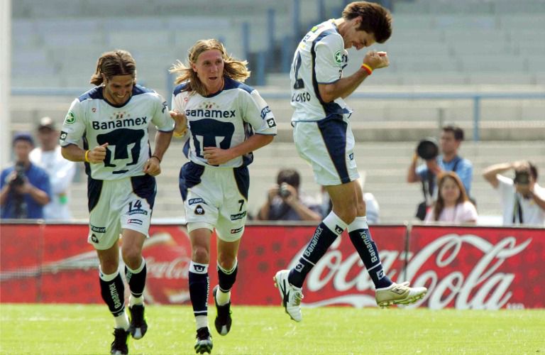 Bruno Marioni y Leandro Augusto en el Clausura 2005 con Pumas