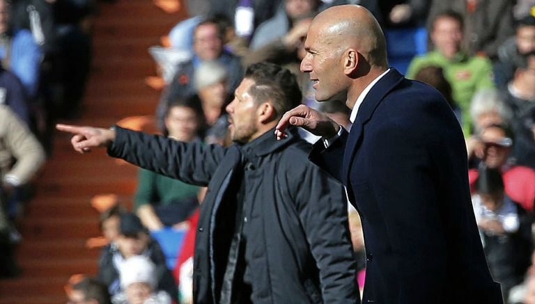 Simeone y Zidane dan indicaciones duarnte el Derbi madrileño