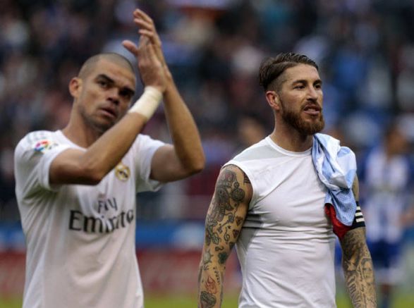 Ramos y Pepe, tras un partido