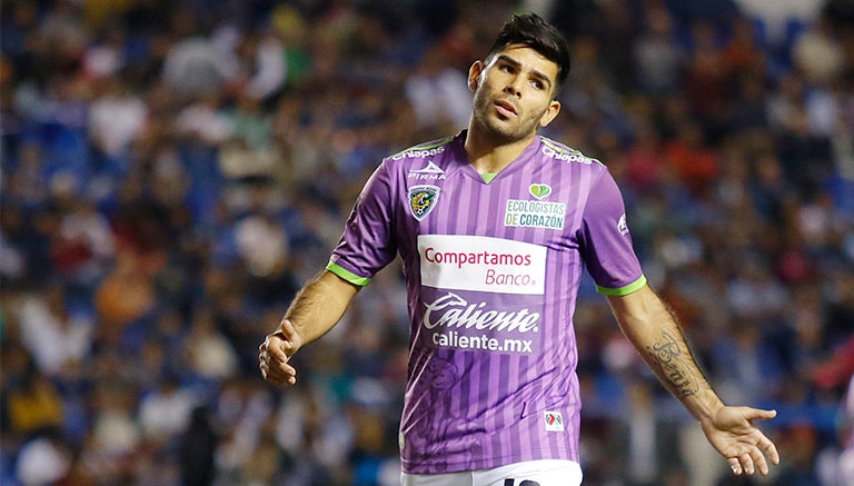 Romero en partido con Jaguares de Chiapas