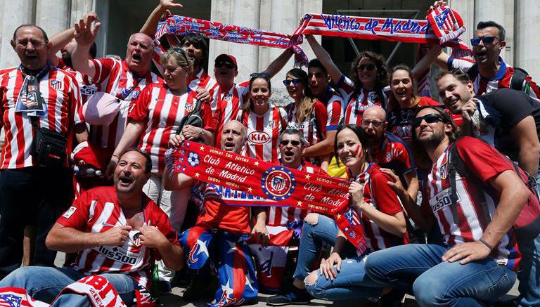 Los aficionados del Atlético previo al arranque del juego