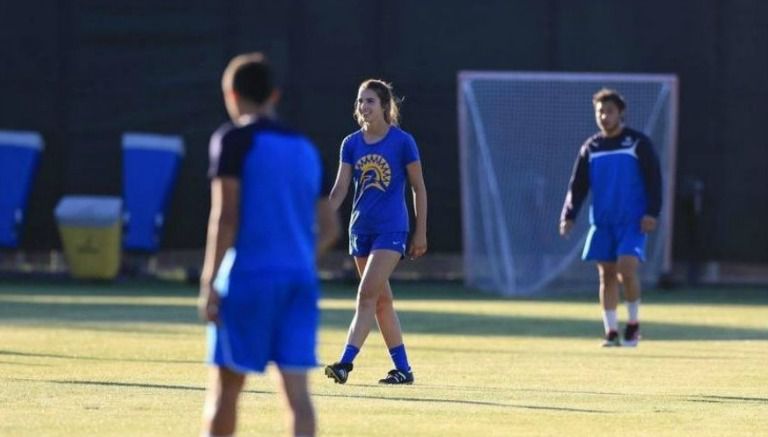 Una de las mujeres que practicó junto con la selección de Argentina