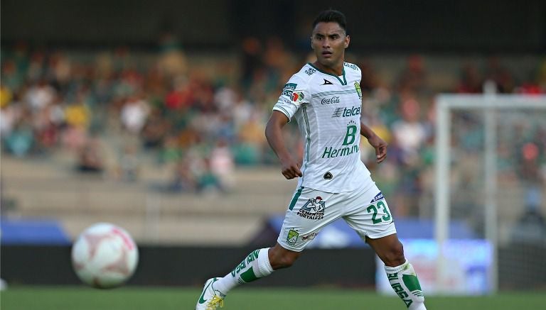 José Juan Vázquez, durante un partido con el León en el C2016