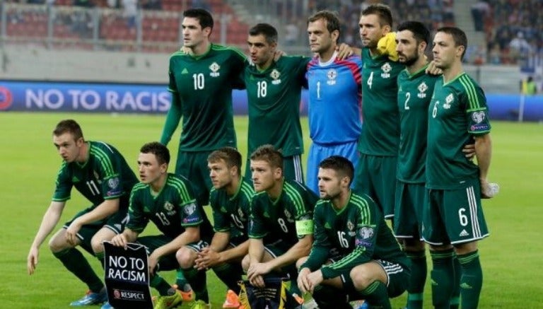 La selección de Irlanda del Norte previo a un partido