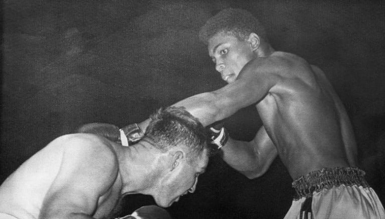 Muhammad Ali en su combate contra Tunney Hunsaker