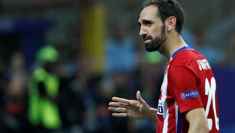 Juanfran se lamenta tras caer en la Final de Champions