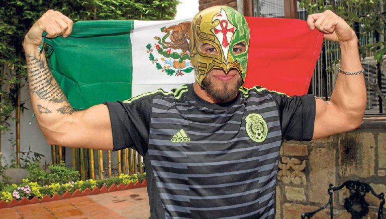 Dragón Azteca orgulloso de ser un luchador mexicano