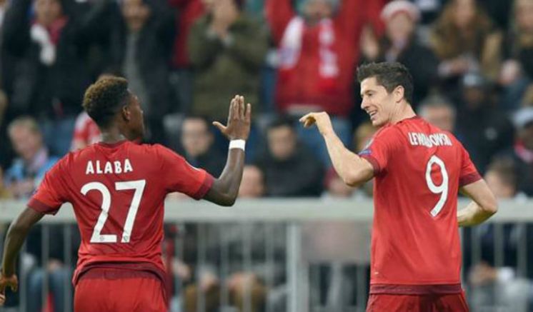 Alaba y Lewandowski celebran gol con Bayern