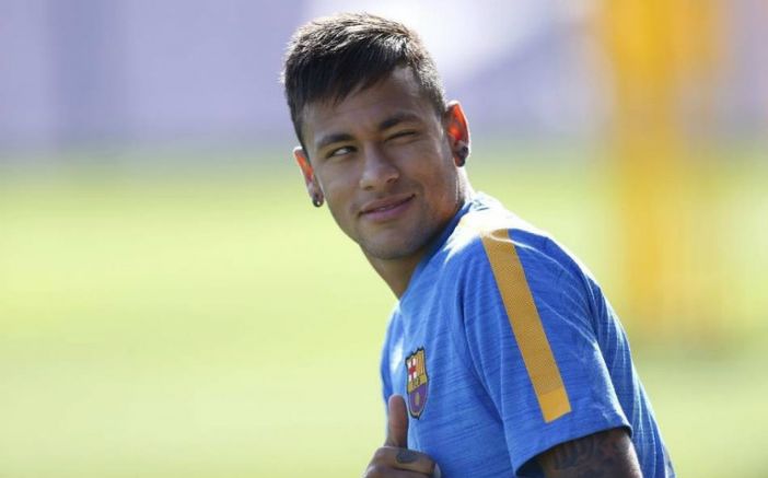 Neymar en entrenamiento con Barcelona