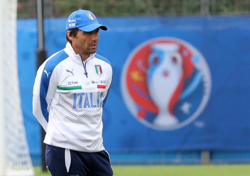 Conte entrena junto a su escuadra en tierras francesas