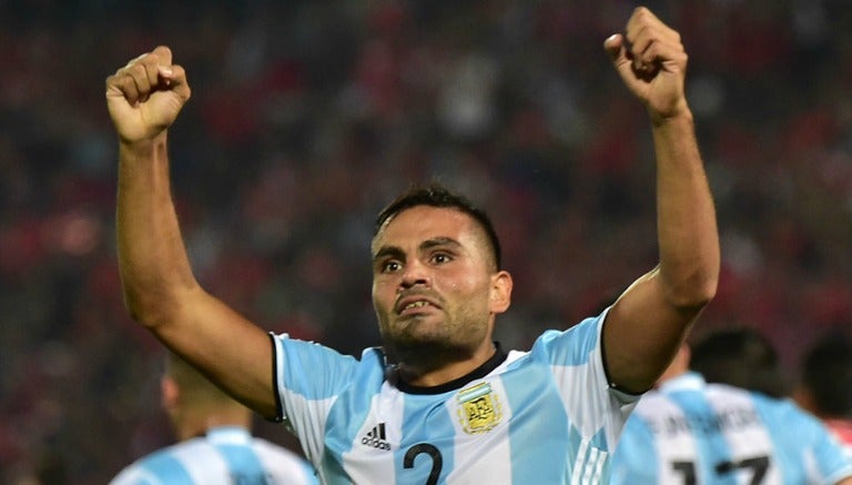 Gabriel Mercado celebrando un gol con Argentina