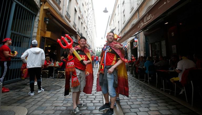 Fanáticos de Bélgica en Lyon 