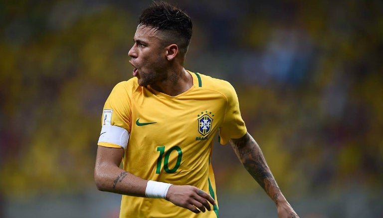 Neymar da indicaciones en juego de Brasil