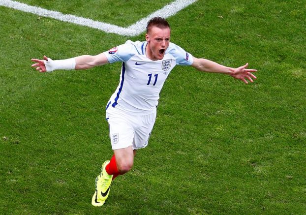 Vardy celebra gol del empate