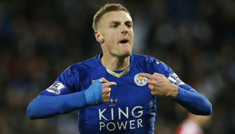 Jamie Vardy festeja un gol con el  Leicester City