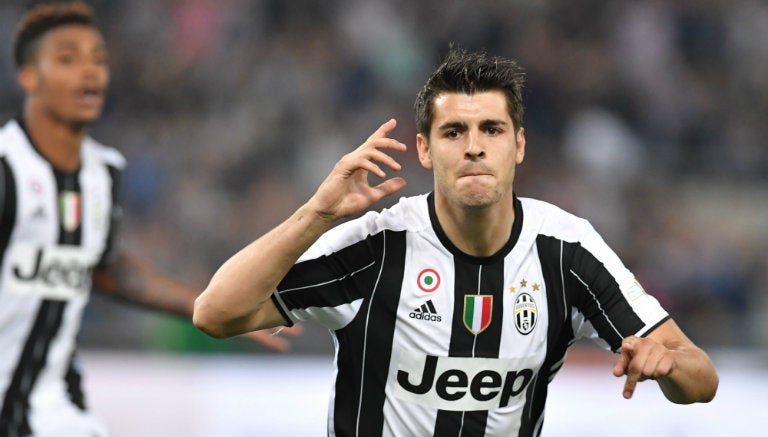 Álvaro Morata festeja anotación con la Juventus