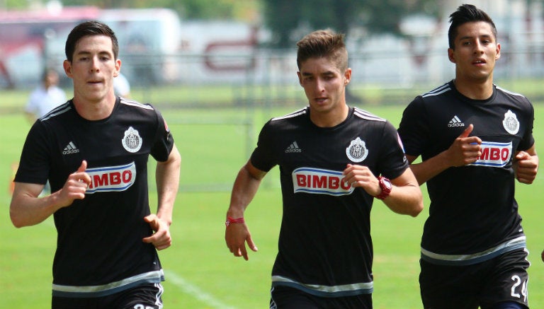 Marco Bueno, en pretemporada con Chivas