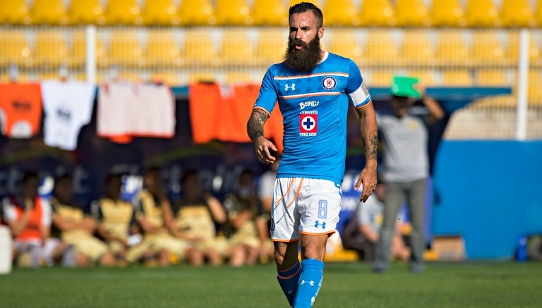 Marc Crosas, durante partido de Cruz Azul 