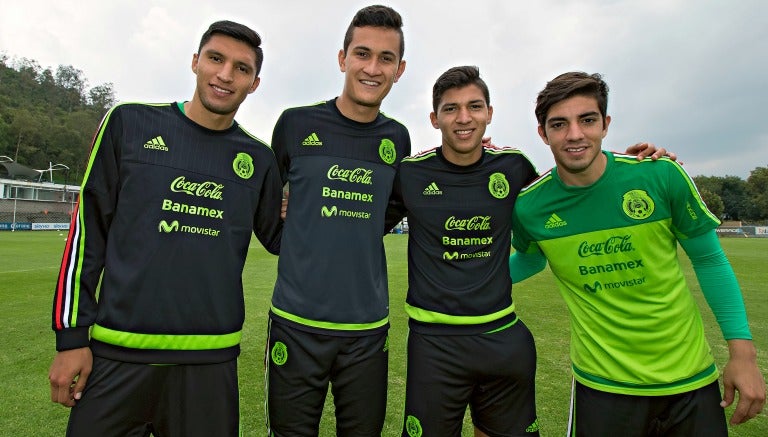 Pizarro, Gudiño, Silva y Zaldivar, en la concentración del Tri Sub 23