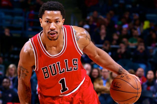 Derrick Rose controla el balón en un juego de Chicago