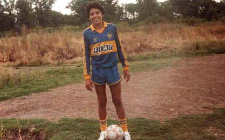 Riquelme posa con uniforme de Boca