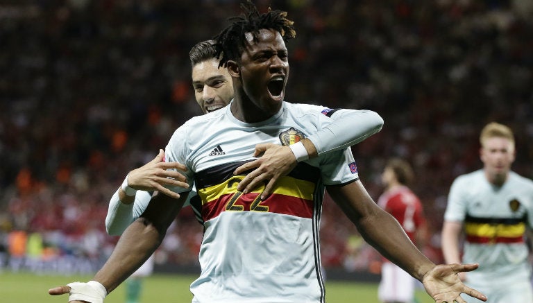 Batshuayi festeja su gol contra Hungría