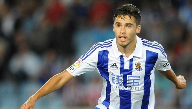 Diego Reyes disputa partido con la Real Sociedad