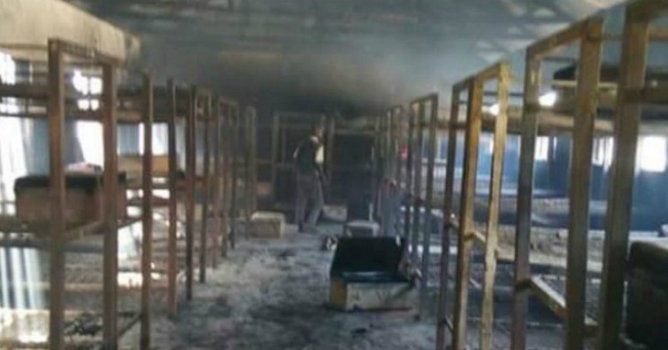 El internado tras el incendio provocado por los estudiantes