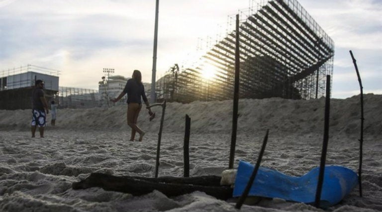 Restos humanos, cerca del recinto de voleibol de playa