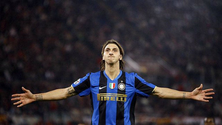 Ibra celebra gol con Inter de Milan