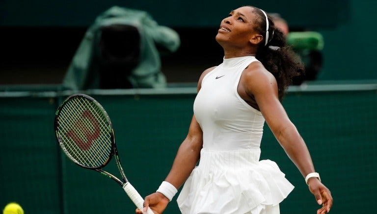 Serena Williams en momento de frustración en el duelo contra Christina McHale