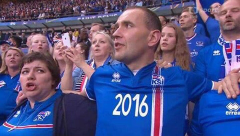 Gudni Johannesson, presidente electo de Islandia, durante juego contra Francia