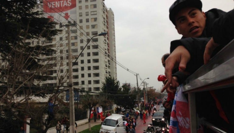 Eduardo Vargas, en el desfile de la Roja por las calles de Chile