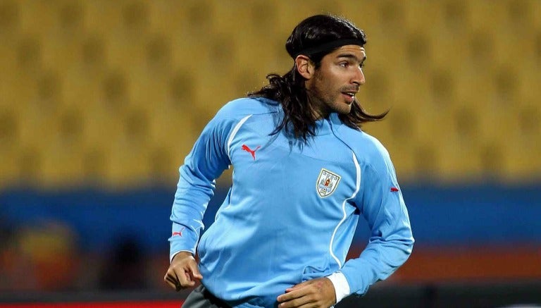 Loco Abreu en un entrenamiento de Uruguay en 2010