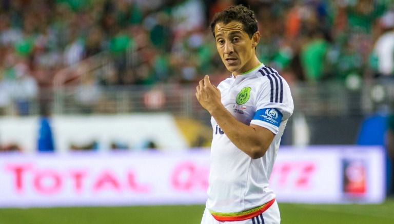 Guardado, durante un partido con la Selección Mexicana