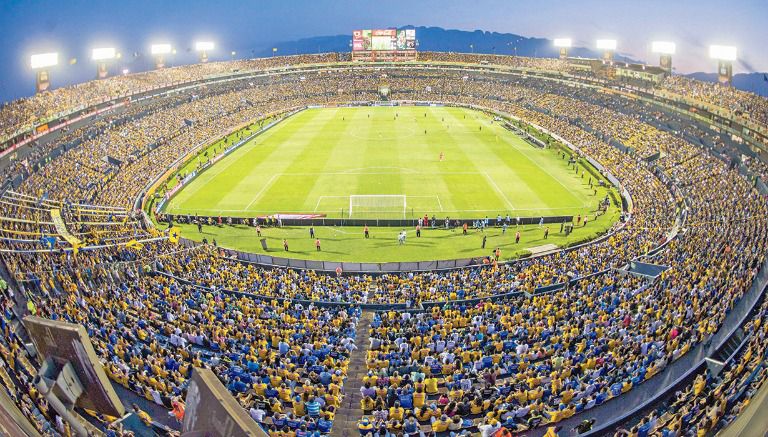 El Estadio Universitario durante un partido de Tigres