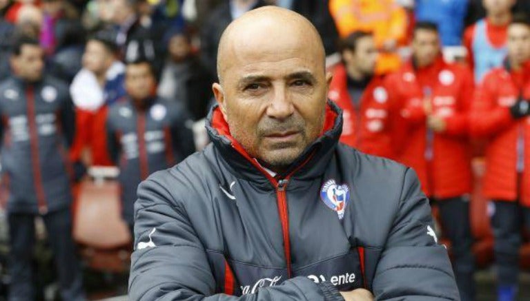 Jorge Sampaoli durante un partido de la selección chilena